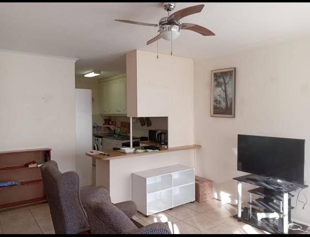 1 BEDROOM APARTMENT FOR SALE IN SCOTTBURGH